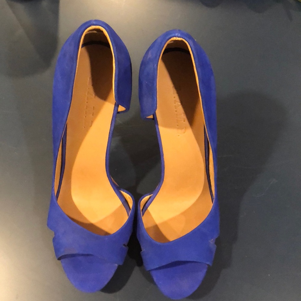 L.A.M.B vibrant Blue heel size 9.5